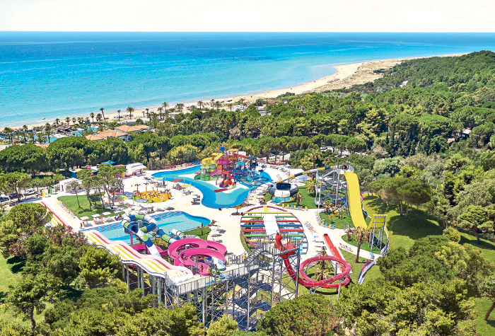 06-mega-aqua-park-in-olympia-oasis-luxury-resort-kyllini-peloponnese